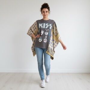 NWT Handcrafted KISS Upcycled Kantha Tunic One Size Fits Most